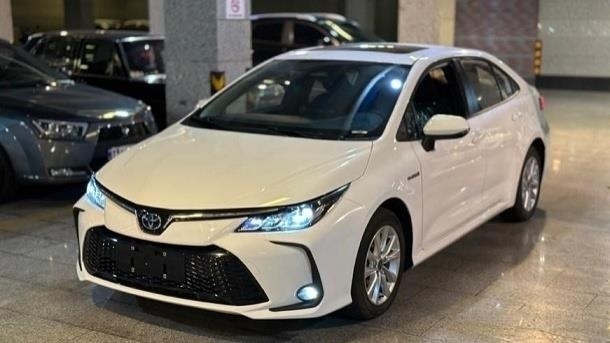 کاهش سقف ارز واردات خودرو، کمکی به بازار نمیکند