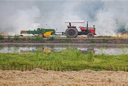 ۷۰۰ هزار تراکتور در مزارع کشور داریم/نیمی از تراکتورها فرسوده هستند