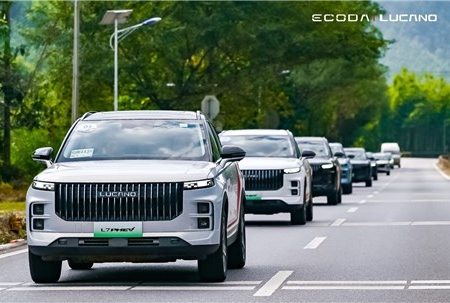 آیا فناوری سوپر هیبرید SHS”” در خودروی L۷ PHEV راه‌حل بهتری برای سفر با انرژی نو ارائه می‌دهد؟