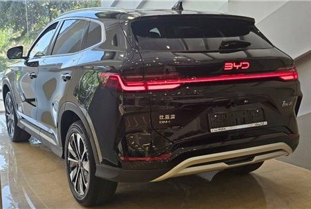 صدور مجوز شماره‌گذاری برای دو خودرو وارداتی BYD توسط تیگارد موتور