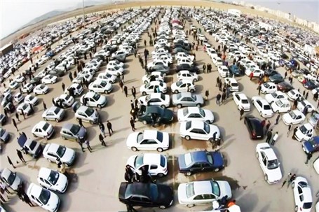 شکاف قیمتی و عطش بازار خودرو؛ چرا تقاضا کاهش نمی‌یابد؟
