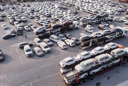 بیش از ۷۰۰۰ خودرو وارداتی در چهل روز اخیر ترخیص شد