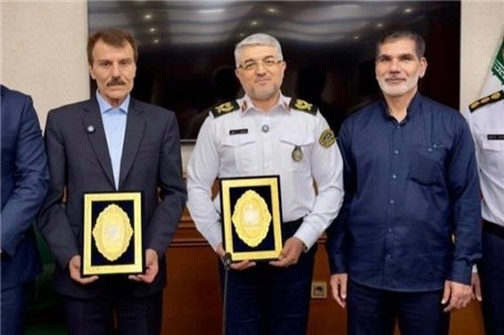 تفاهمنامه پلاکگذاری خودروهای منطقه آزاد بانه و مریوان امضا شد