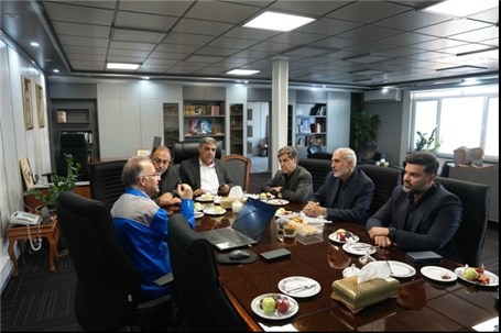 بازدید نمایندگان مجلس از ایران‌خودرو؛ روایت نزدیک از واقعیت‌های تولید