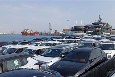 آغاز ترخیص خودروهای منطقه آزاد مازندران در بندر امیرآباد با دستور قضایی